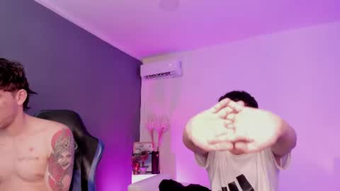 leonardfarrucknick and otis online show from June 2026 08:43:02 PM