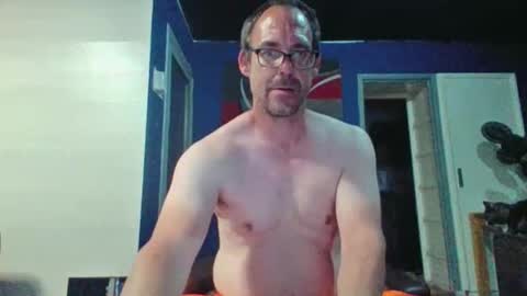 Snapshot of handsomeguy4ever chatting on May 2026 07:32:01 PM handsomeguy4ever online show from May 2026 07:32:01 PM