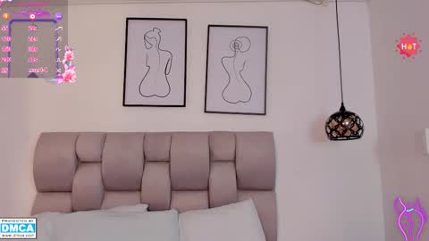 Snapshot of hanna__evans_ chatting on November 2025 12:07:01 PM hanna__evans_ online show from November 2025 12:07:01 PM