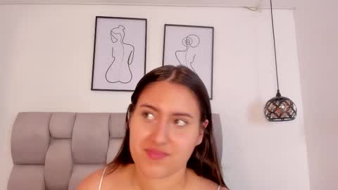 Snapshot of hanna__evans_ chatting on November 2025 12:38:02 PM hanna__evans_ online show from November 2025 12:38:02 PM