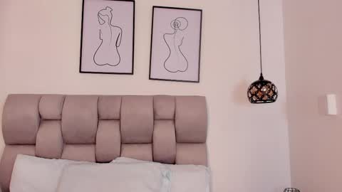 Snapshot of hanna__evans_ chatting on November 2025 12:15:02 PM hanna__evans_ online show from November 2025 12:15:02 PM