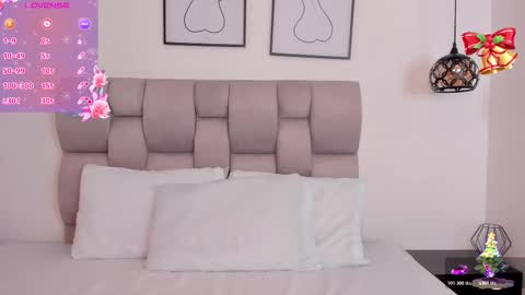 Snapshot of hanna__evans_ chatting on November 2025 12:06:01 PM hanna__evans_ online show from November 2025 12:06:01 PM