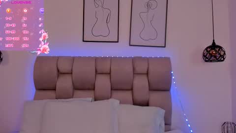 Snapshot of hanna__evans_ chatting on January 2026 12:07:02 PM hanna__evans_ online show from January 2026 12:07:02 PM