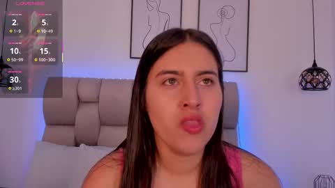 hanna__evans_ online show from March 2026 12:05:01 PM