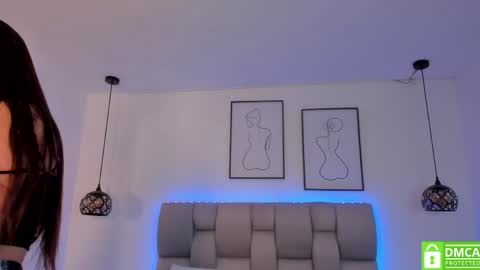 Snapshot of hanna__evans_ chatting on May 2026 12:13:02 PM hanna__evans_ online show from May 2026 12:13:02 PM
