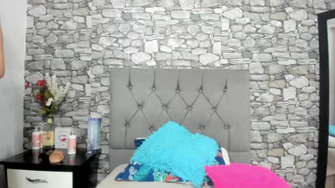 Hanna online show from January 2025 02:41:01 AM