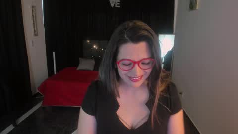 hanna_ma online show from September 2025 05:50:01 PM