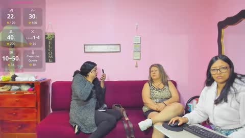 Hanna online show from November 2025 01:21:02 PM