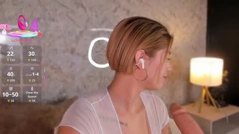 Hanna  online show from February 2026 08:15:01 PM