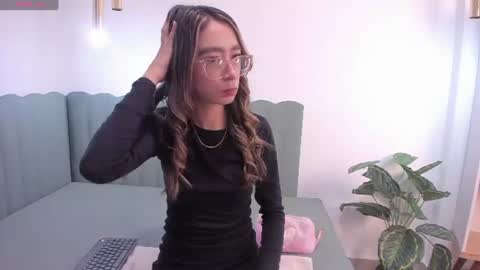 Snapshot of hannacarttier_ chatting on June 2026 12:30:01 PM Hanna Carttier online show from June 2026 12:30:01 PM