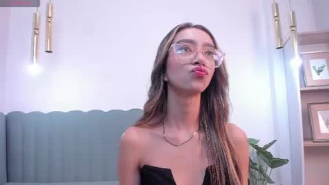 Snapshot of hannacarttier_ chatting on June 2026 12:35:01 PM Hanna Carttier online show from June 2026 12:35:01 PM