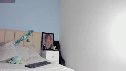 Hanna online show from December 2024 04:00:01 AM