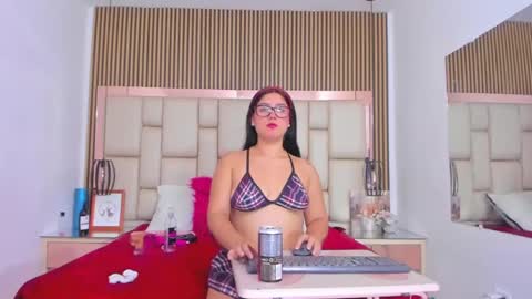HannaClaire online show from September 2025 04:40:02 AM