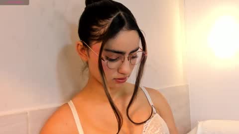 Snapshot of hannaconnorr chatting on September 2025 11:37:01 AM Hanna Connor online show from September 2025 11:37:01 AM
