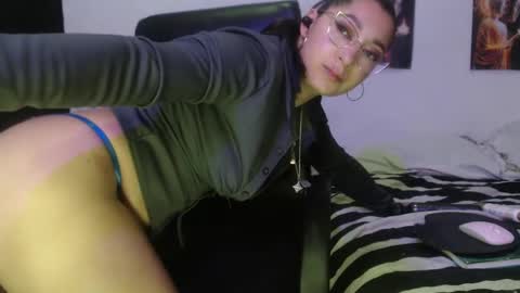 Snapshot of hannafalls chatting on April 2026 03:48:02 AM SARA online show from April 2026 03:48:02 AM