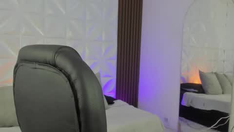 hannah__gray online show from November 2025 01:07:02 PM