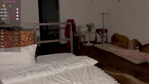 Hannah Allin online show from February 2025 05:49:02 PM