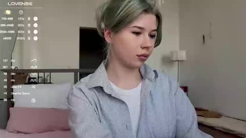 Hannah Allin online show from February 2025 12:14:02 PM