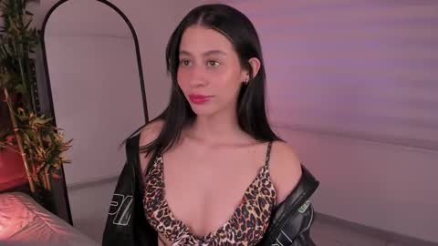 Snapshot of hannah_brady chatting on February 2025 10:09:01 PM Hannah online show from February 2025 10:09:01 PM