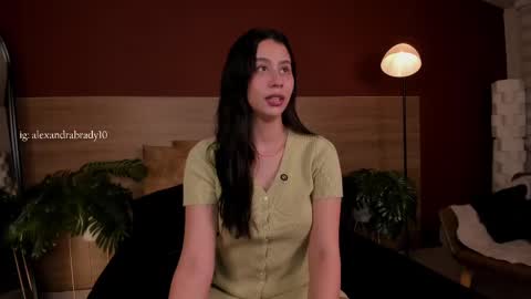 Snapshot of hannah_brady chatting on November 2025 08:52:02 PM Hannah online show from November 2025 08:52:02 PM