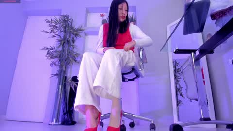 HANNAH HOWELL online show from January 2025 10:06:02 AM