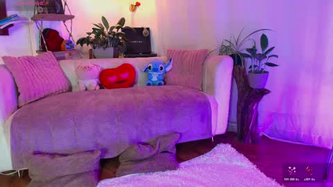 Snapshot of hannah_lovee chatting on May 2026 02:52:02 AM hannah_lovee online show from May 2026 02:52:02 AM
