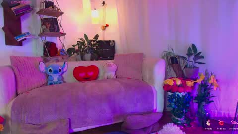 Snapshot of hannah_lovee chatting on May 2026 02:31:01 AM hannah_lovee online show from May 2026 02:31:01 AM