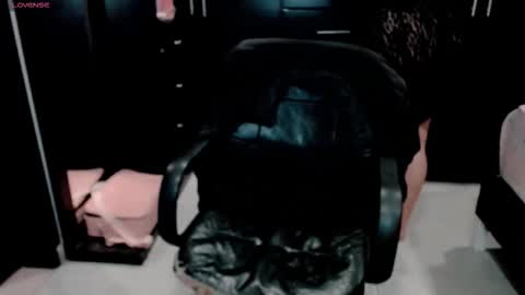 hannah_v online show from November 2025 01:44:02 AM