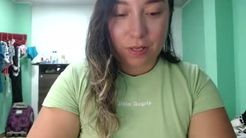 Snapshot of hannahevans2 chatting on July 2026 07:18:01 PM hannahevans2 online show from July 2026 07:18:01 PM