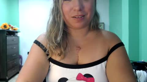 Snapshot of hannahevans2 chatting on July 2026 03:56:02 AM hannahevans2 online show from July 2026 03:56:02 AM