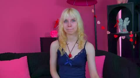 Snapshot of hannahhollis chatting on June 2026 06:22:02 AM Hannah online show from June 2026 06:22:02 AM