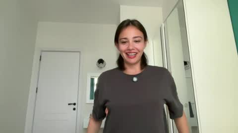 Snapshot of hannahinto chatting on August 2026 12:47:01 PM hannahinto online show from August 2026 12:47:01 PM
