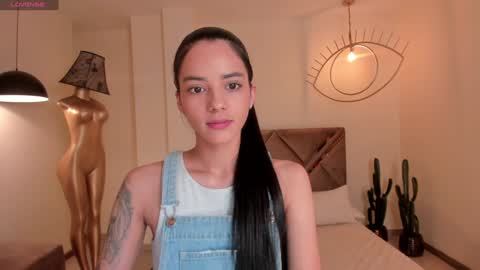 HANNAH J online show from December 2024 05:33:02 PM