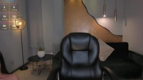 HANNAH J online show from February 2025 07:49:02 PM