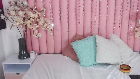 Hanna Venza online show from March 2026 12:18:01 AM