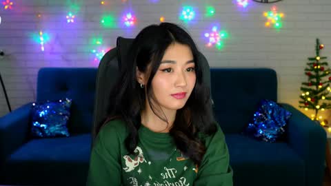 hannarosie online show from December 2024 06:25:01 PM