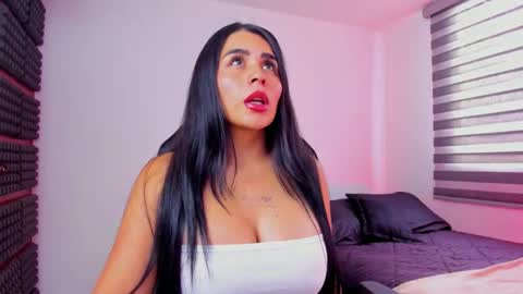 Snapshot of hannarusso chatting on February 2026 10:14:01 PM Hanna online show from February 2026 10:14:01 PM