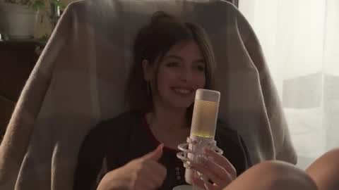 Snapshot of hannasthesia chatting on April 2026 04:40:01 AM Hanna online show from April 2026 04:40:01 AM