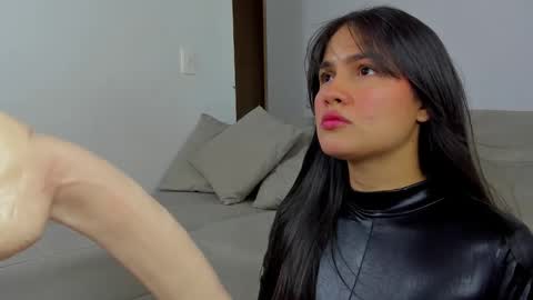 Hanna online show from October 2025 01:56:01 PM