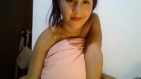 Snapshot of hanny_kail chatting on December 2024 04:19:02 AM hanny online show from December 2024 04:19:02 AM