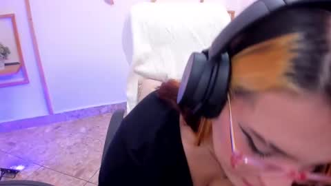 Hanny online show from September 2025 06:22:02 PM