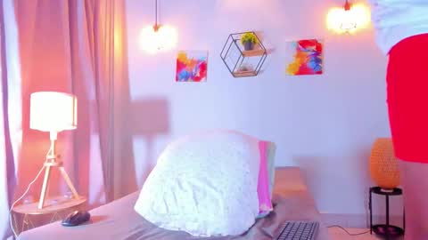 HANS  online show from February 2026 07:00:02 PM