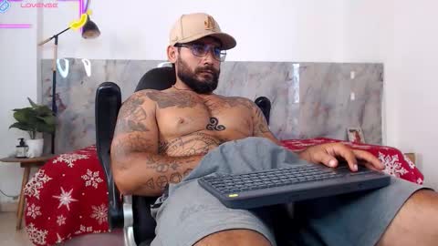 hanz_col online show from February 2026 02:35:01 PM