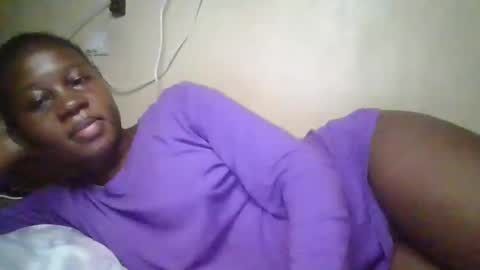 Snapshot of happy_dimple chatting on October 2025 09:24:01 PM happy_dimple online show from October 2025 09:24:01 PM