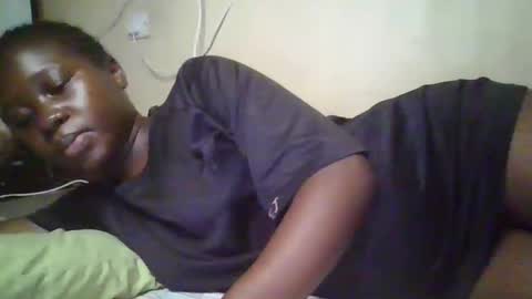 Snapshot of happy_dimple chatting on October 2025 09:27:01 PM happy_dimple online show from October 2025 09:27:01 PM