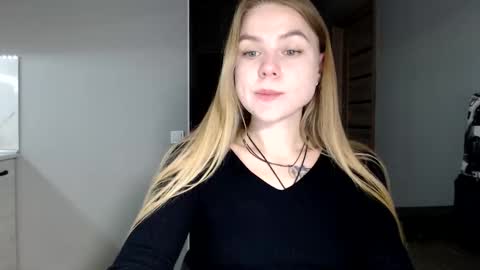 happy_fox_ online show from March 2026 08:59:01 PM