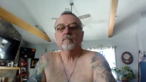 Snapshot of happynudist7373 chatting on January 2026 03:49:02 PM happynudist7373 online show from January 2026 03:49:02 PM
