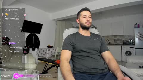 Snapshot of hard_chriss chatting on December 2024 04:53:02 AM Hard Cock online show from December 2024 04:53:02 AM