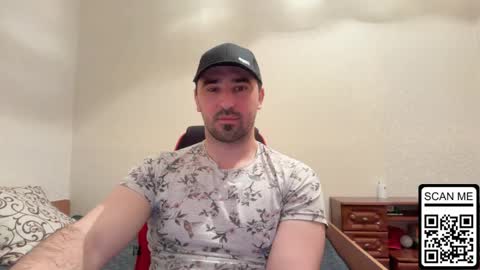 Snapshot of hard_to_obey chatting on April 2026 06:55:01 PM Vadim online show from April 2026 06:55:01 PM