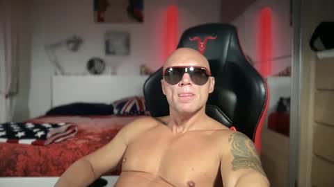 MATTSTEEL - ITALIAN STALLION online show from September 2025 01:09:01 AM